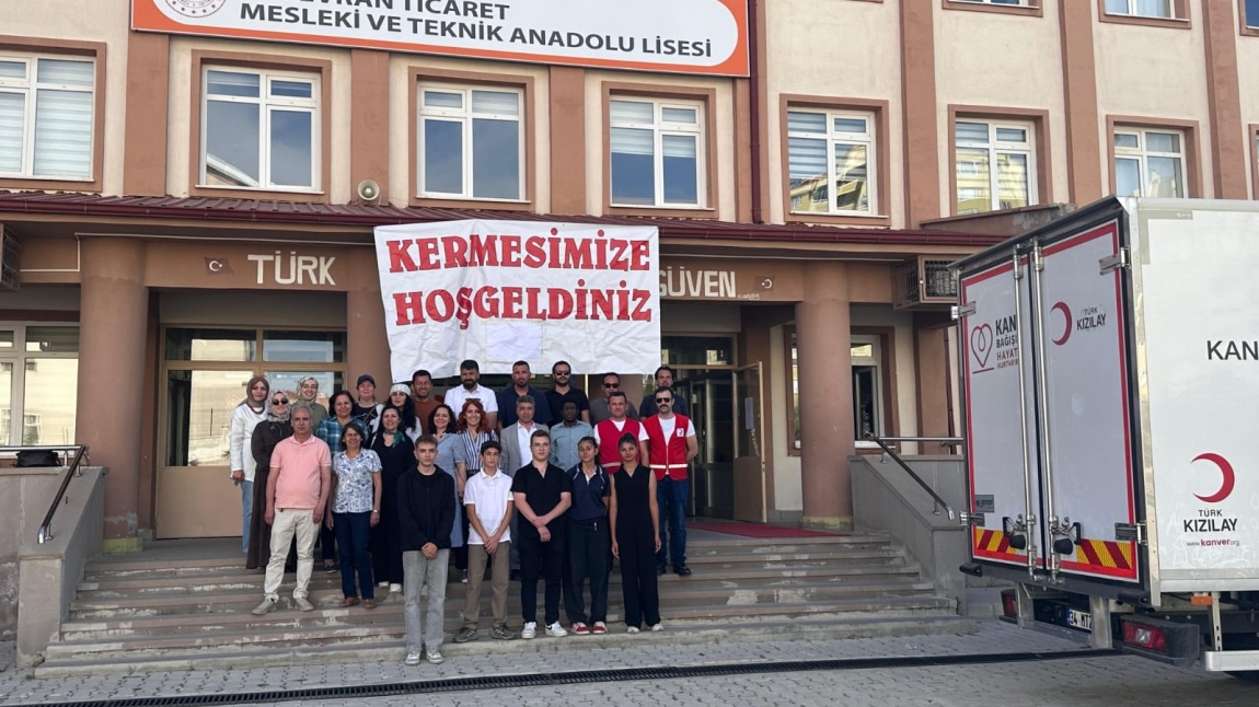 Kermes ve Kan Bağışı Etkinliği Büyük İlgi Gördü